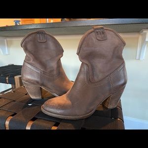 Italian made Brown Leather Ankle Boots 6/ 36 Italy